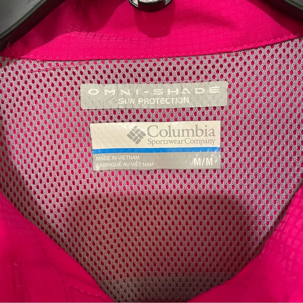 Columbia Omni-Shade Women's Fuchsia Short Sleeve Button Down Shirt Size Medium - Picture 2 of 11